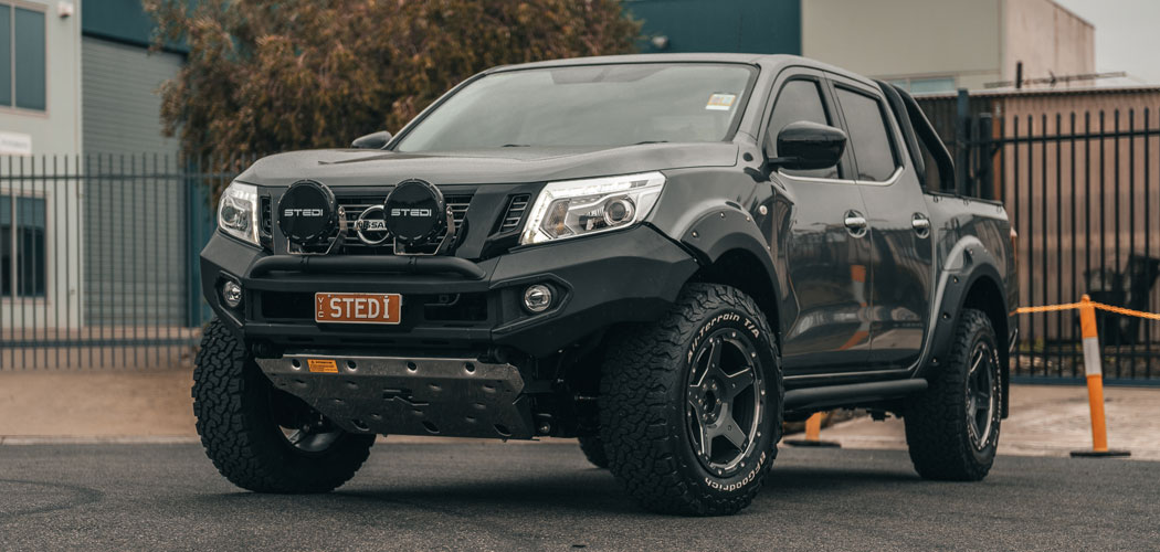 STEDI Nissan NP300 Navara Rhino Bull Bar Wheel and Side Steps