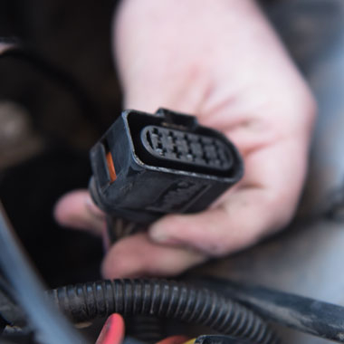 Volkswagen Amarok Piggy Back Adaptor Installation